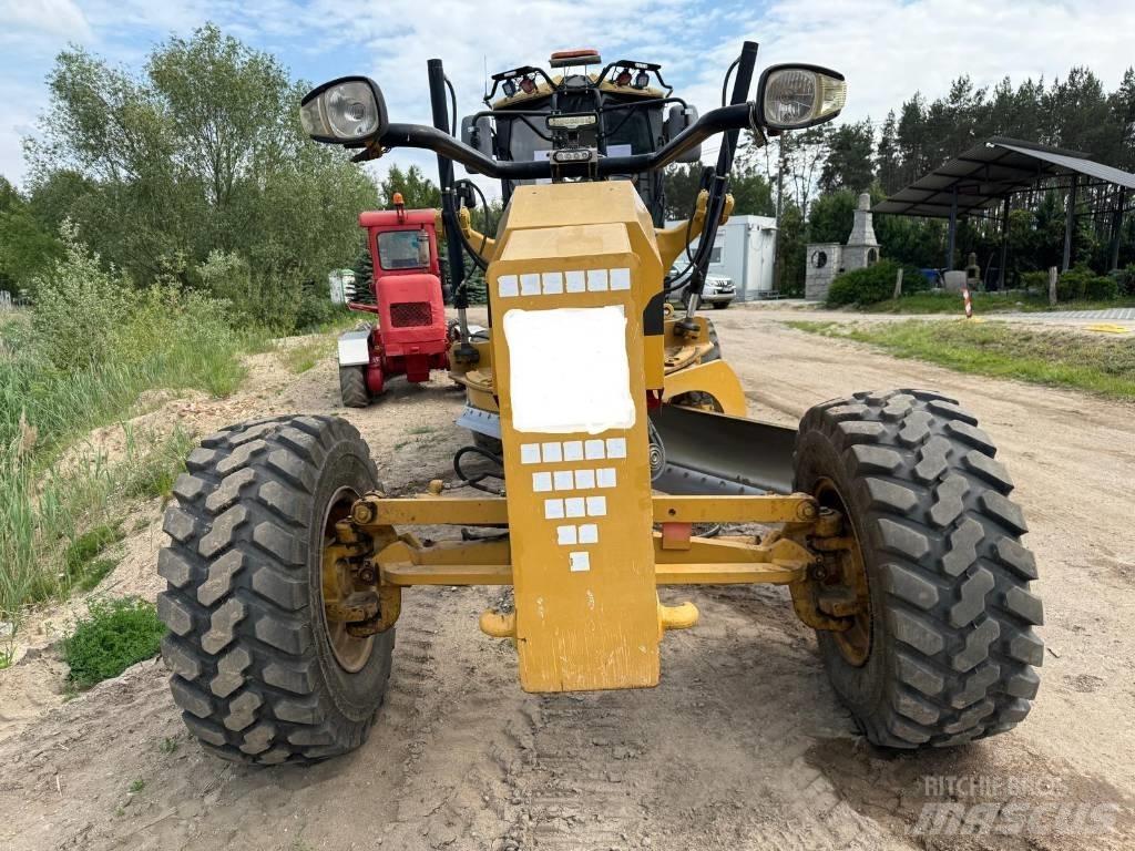 CAT 140 M Niveleuse