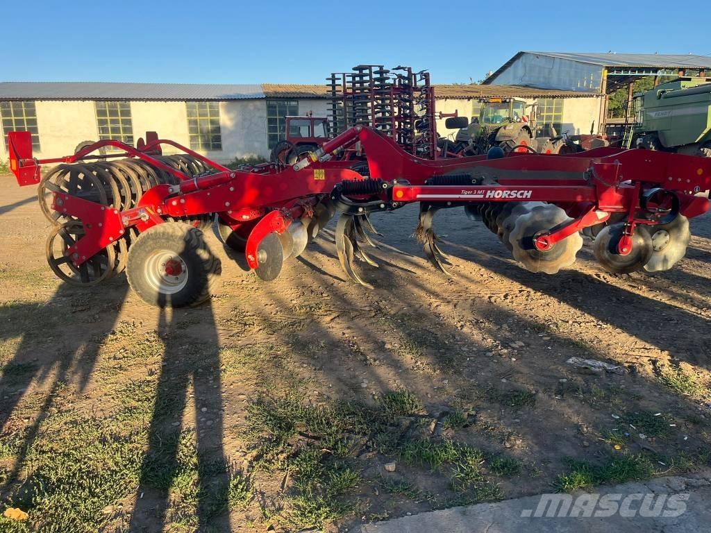 Horsch Tiger 3 MT Déchaumeur, cultivateur