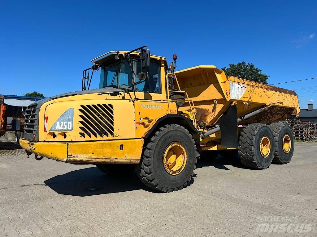Volvo A 25 D Tombereau articulé