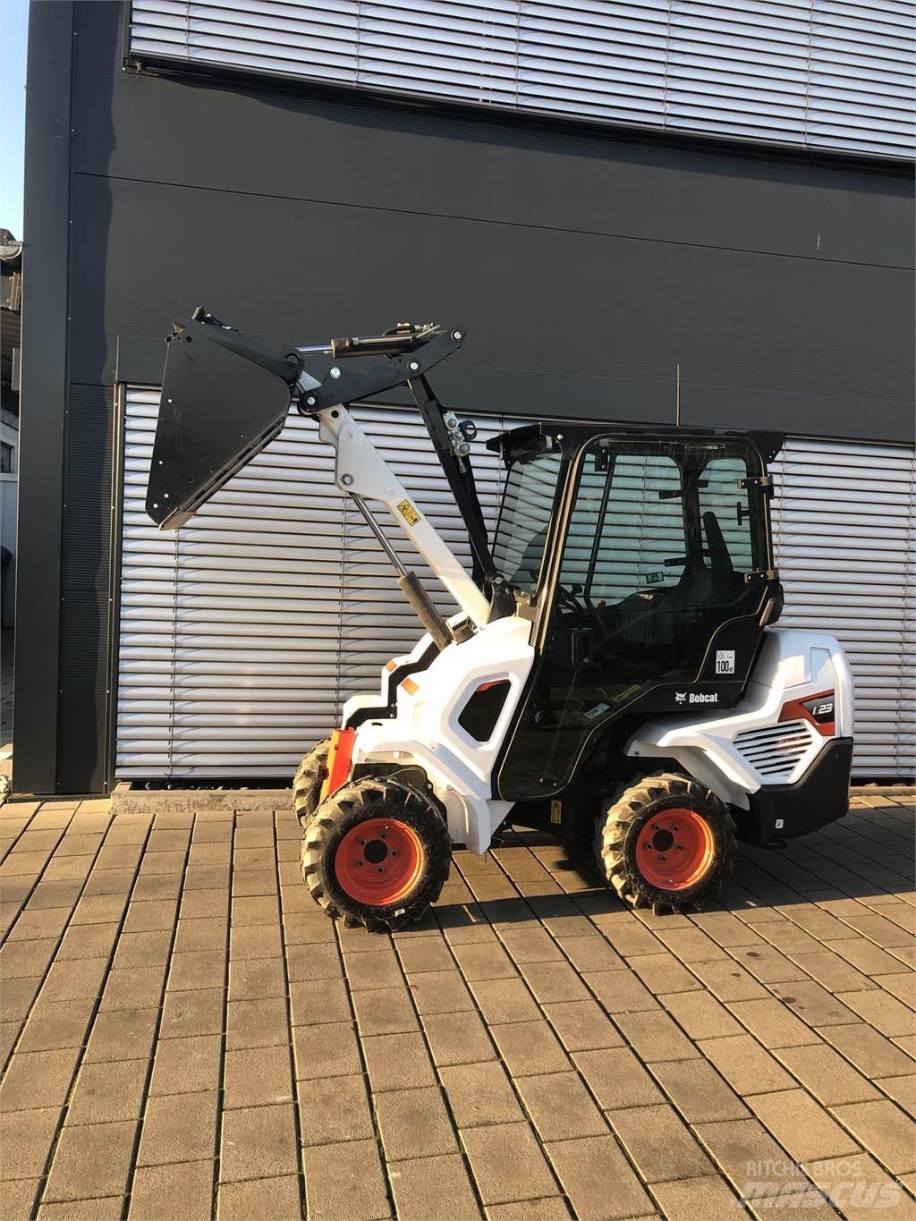  L23 Tractopelle