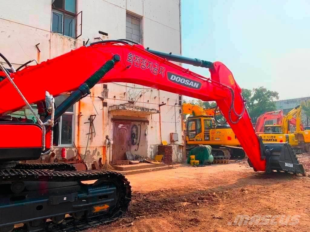 Doosan DX 340 LCA Pelle sur chenilles