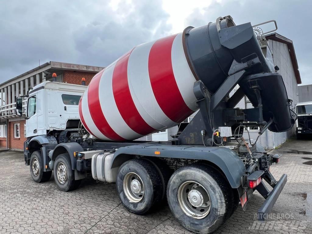 Mercedes-Benz 3248 Camion malaxeur