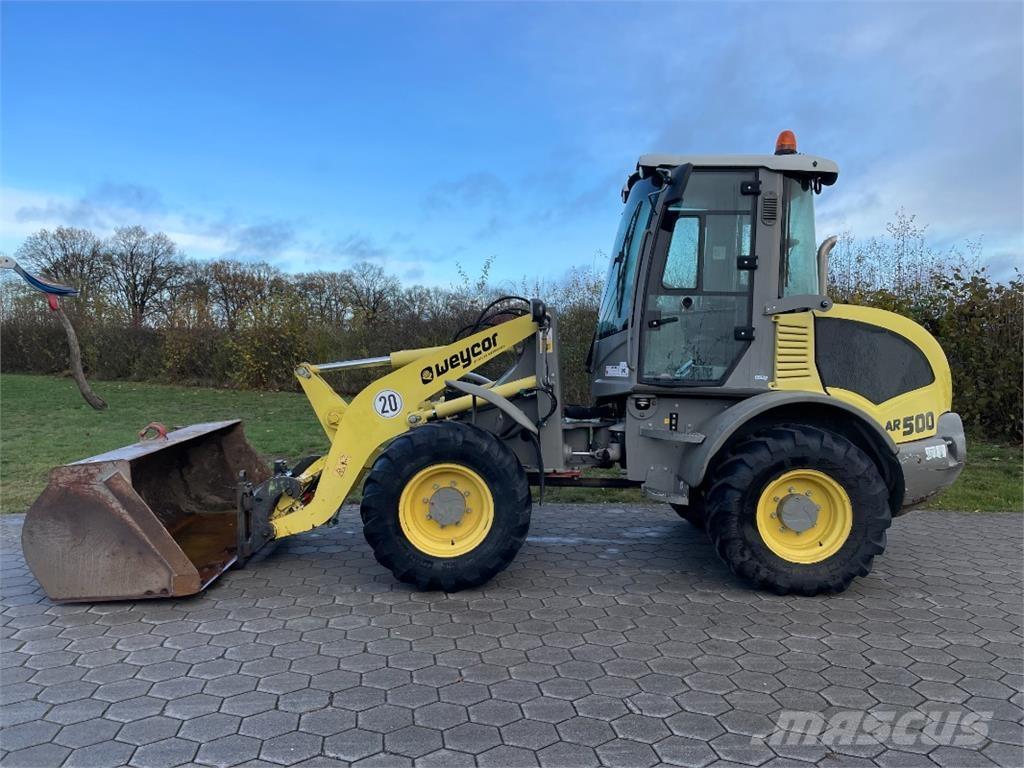 Atlas AR500 Chargeuse sur pneus