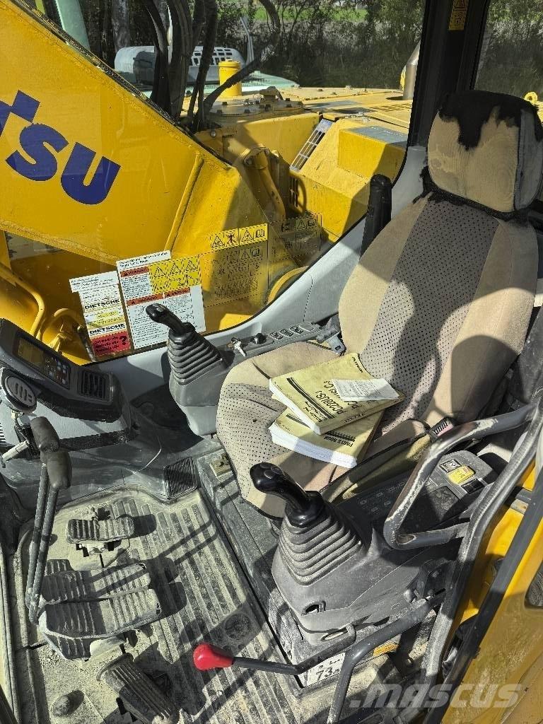 Komatsu PC 228 US-3 Pelle sur chenilles