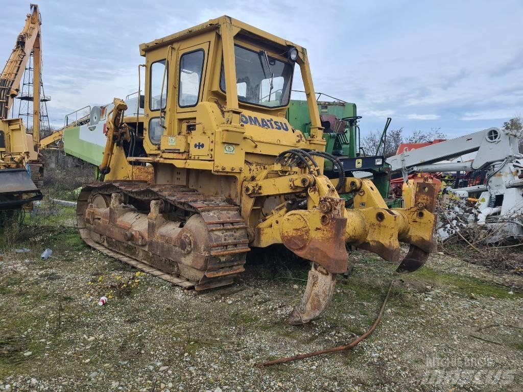Komatsu D 85-18 Bouteurs sur chenilles