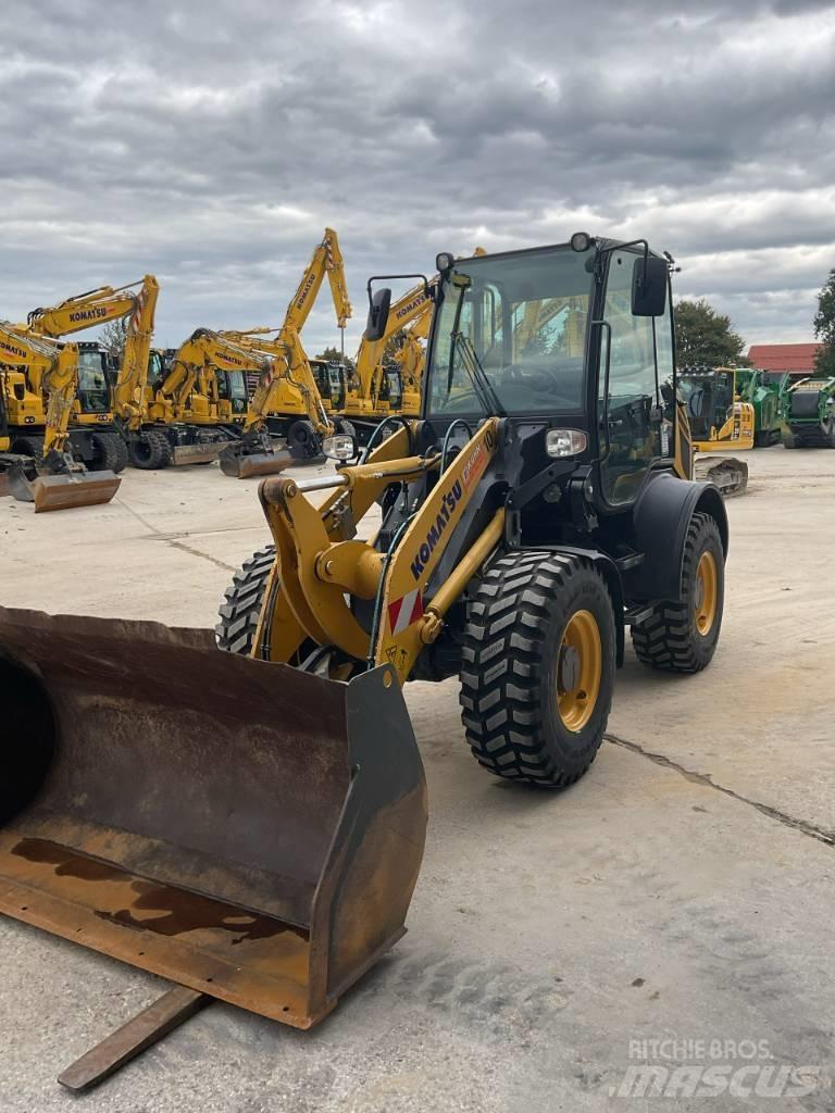 Komatsu WA80M-8 Mini chargeuse