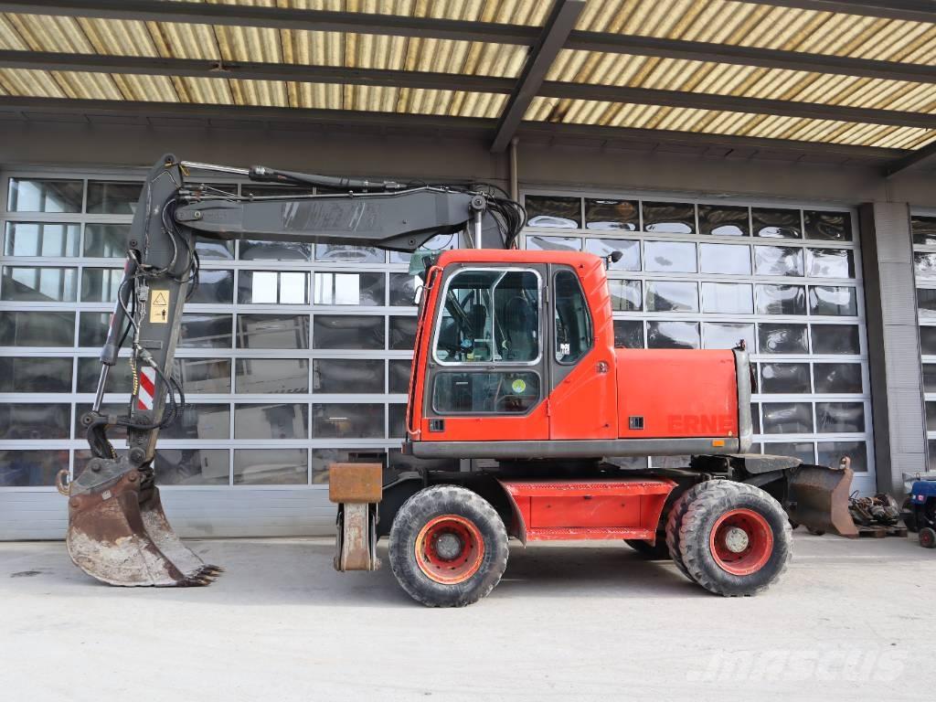 Volvo EW 140 B Pelle sur pneus