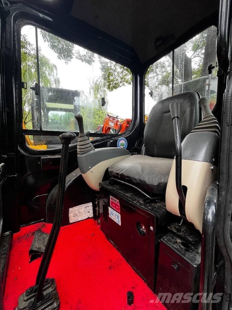 CAT 303 C CR Mini pelle < 7t