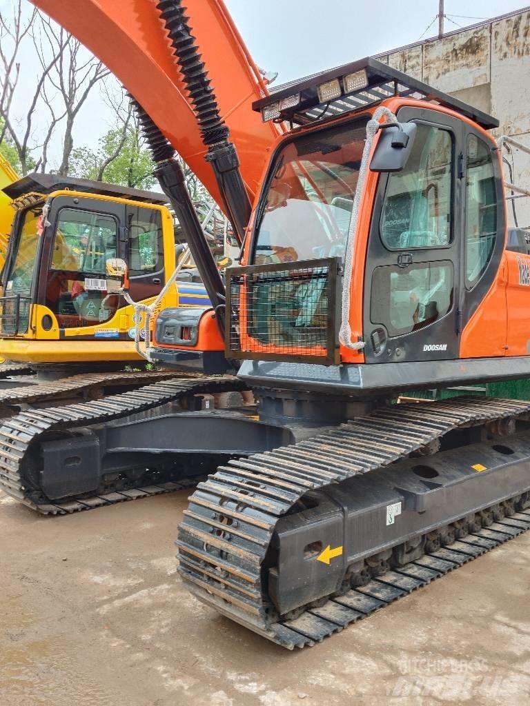 Doosan DX300 Pelle sur chenilles
