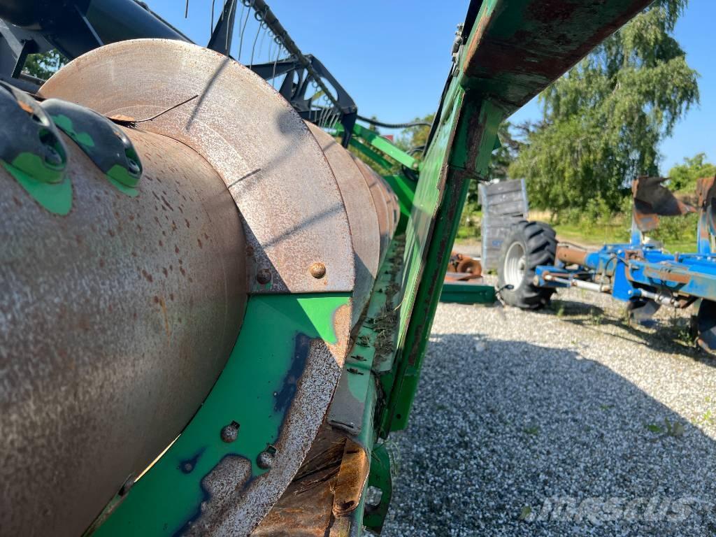 John Deere C 670 I Moissonneuse batteuse