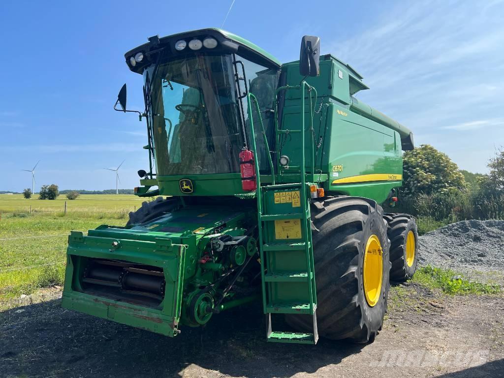 John Deere C 670 I Moissonneuse batteuse