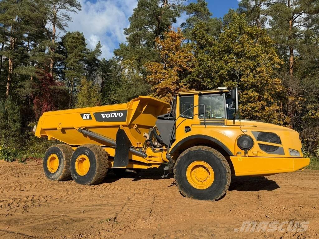 Volvo A 25 F Tombereau articulé