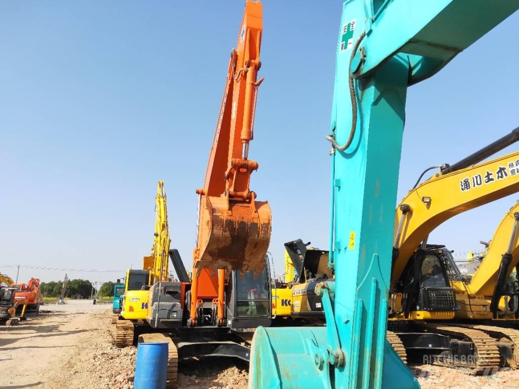 Hitachi ZX 240-3 Pelle sur chenilles