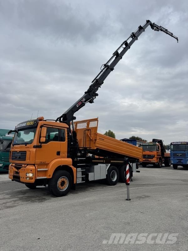 MAN  Camion plateau ridelle avec grue