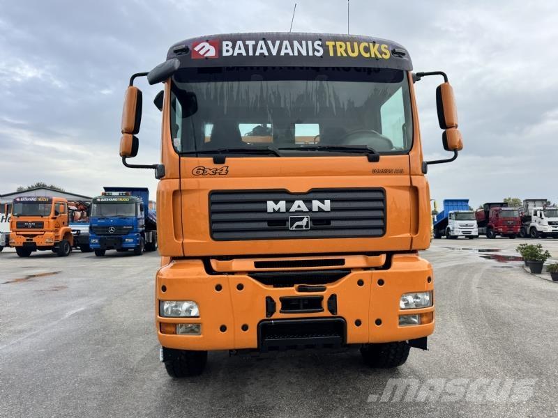 MAN  Camion plateau ridelle avec grue