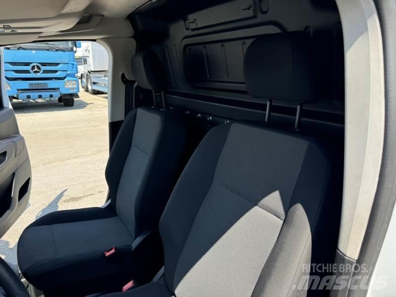 Opel COMBO Utilitaire benne