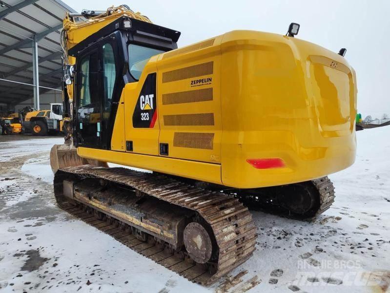 CAT 323 (07B) Pelle sur chenilles