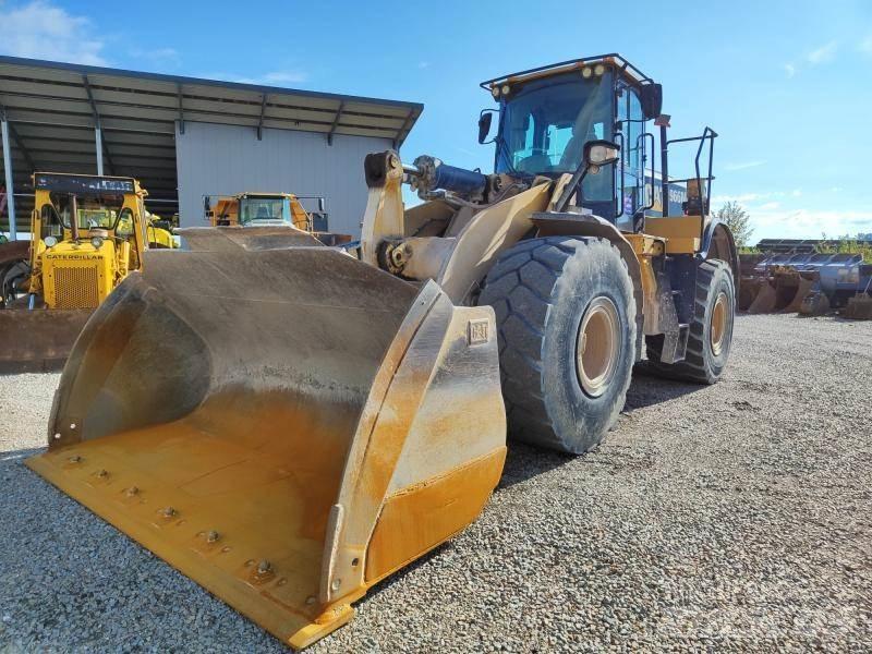 CAT 966M Chargeuse sur pneus