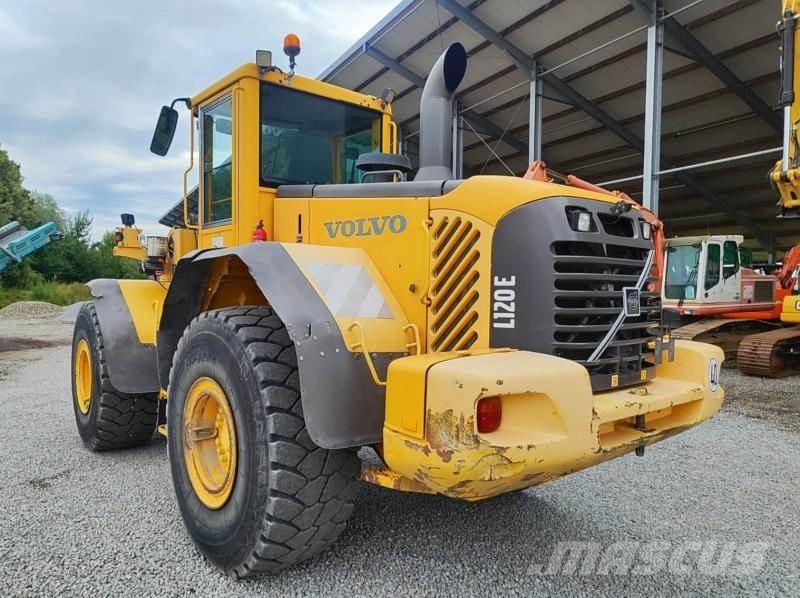 Volvo L120E Chargeuse sur pneus