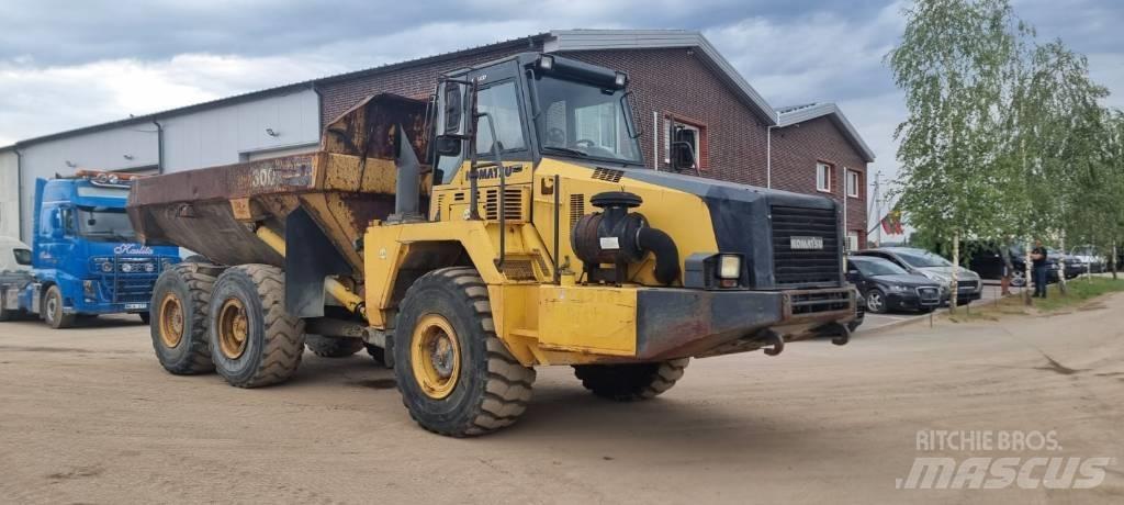 Komatsu HM 300-2 Tombereau articulé