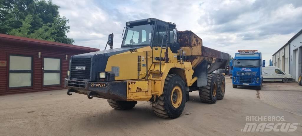 Komatsu HM 300-2 Tombereau articulé