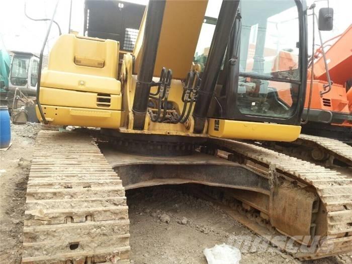 CAT 329 D L Pelle sur chenilles