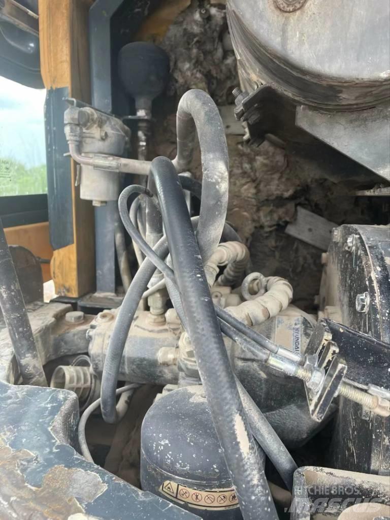 Hyundai 60 W VS Pelle sur chenilles