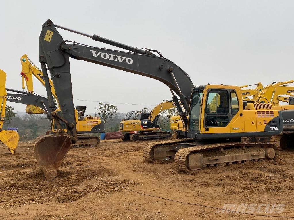Volvo EC210B Pelle sur chenilles