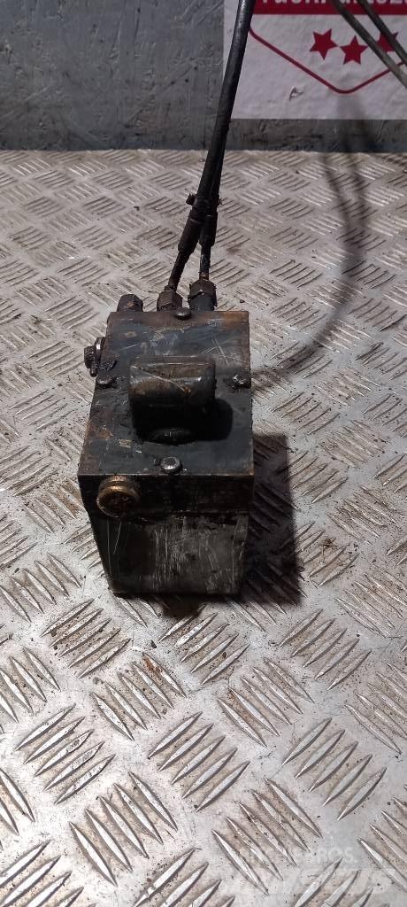 Scania 94 D.  1422640 Hydraulique