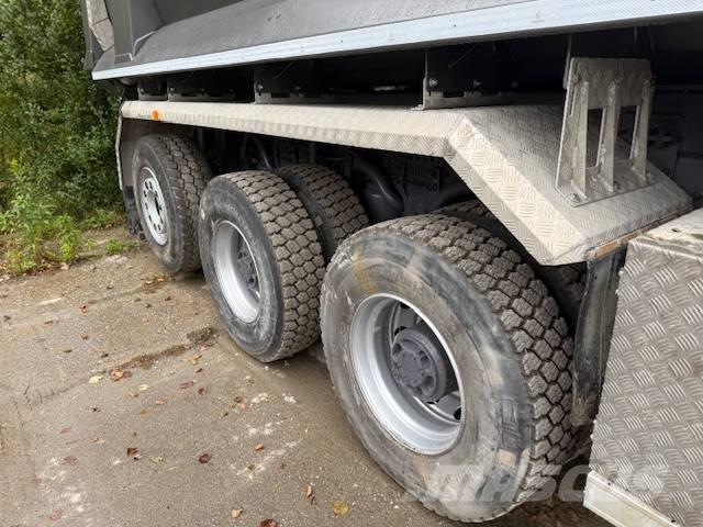 Volvo Penta FMX Camion benne