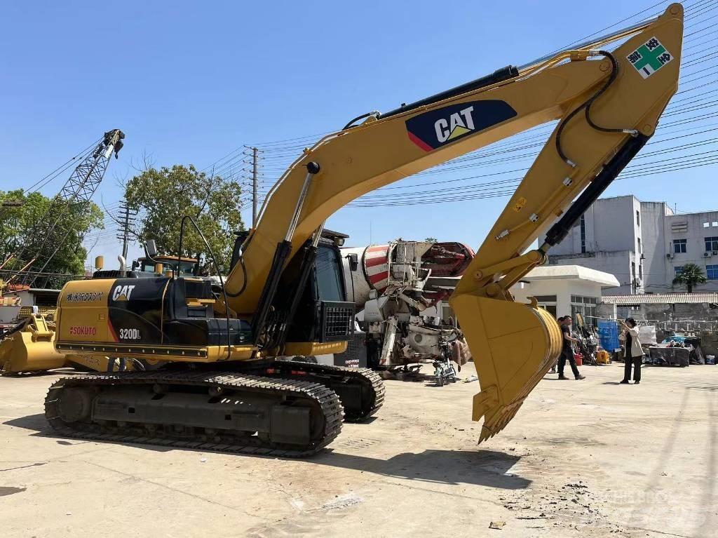 CAT 320 D L Pelle sur chenilles