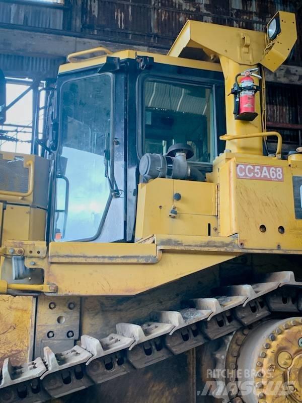 CAT D 9 T Bouteurs sur chenilles