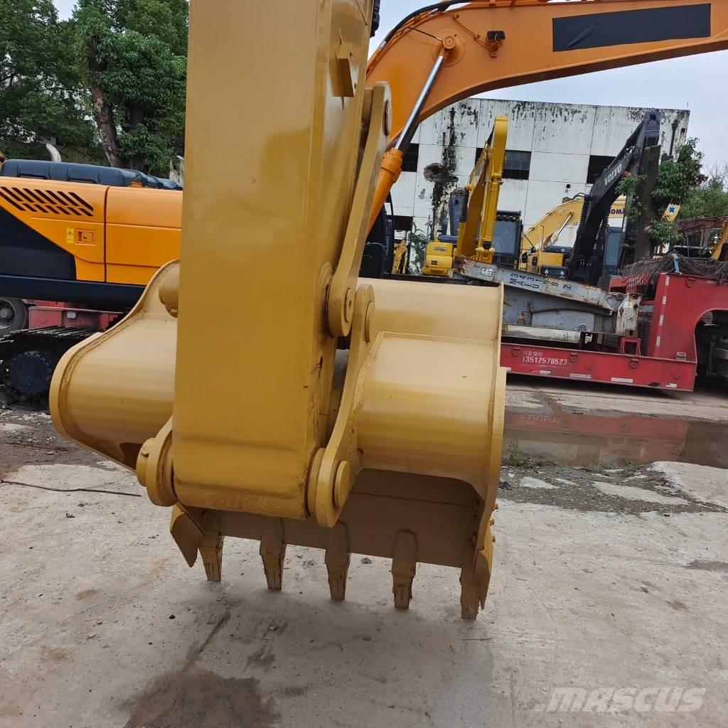 CAT 320 D Pelle sur chenilles