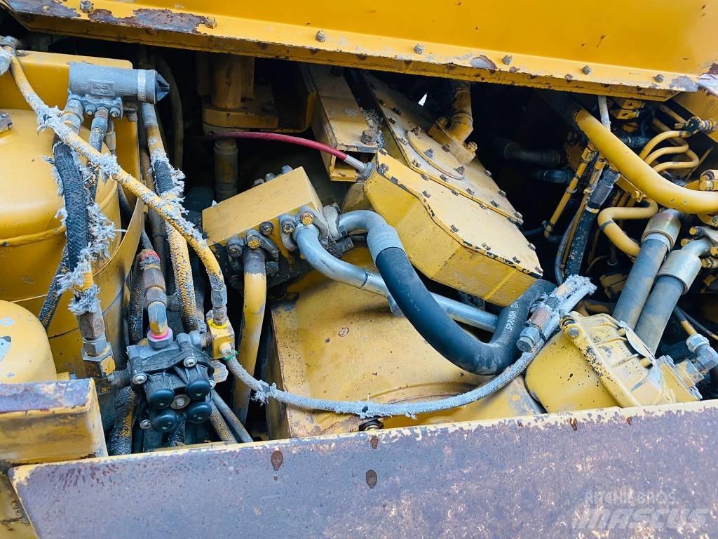 CAT D 25 C Tombereau articulé