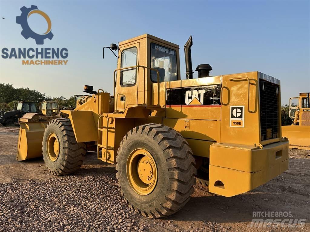 CAT 950 E Chargeuse sur pneus