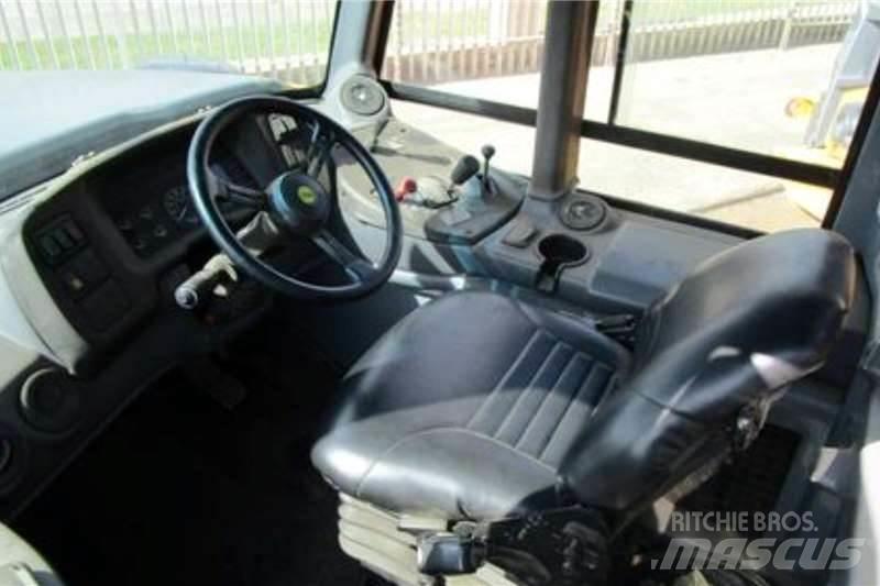 Bell B30D Tombereau articulé