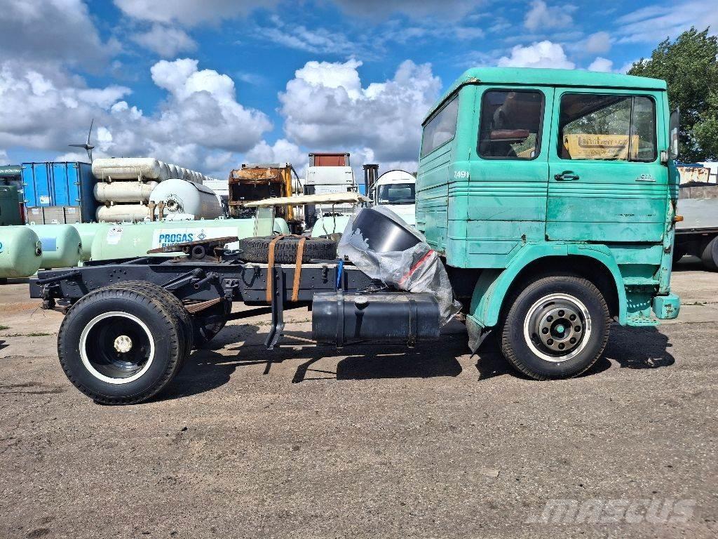 Mercedes-Benz 911 Tracteur routier