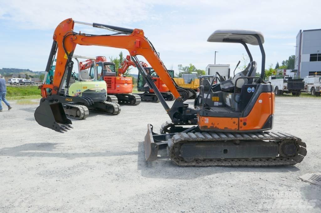 Hitachi ZX40U-3 Mini pelle < 7t