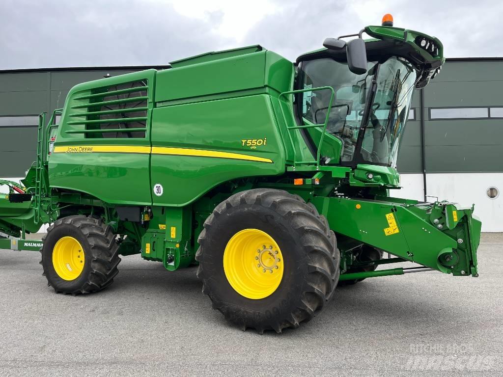John Deere T 550 Moissonneuse batteuse