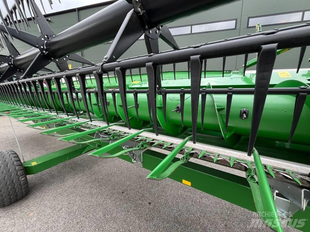 John Deere T 550 Moissonneuse batteuse