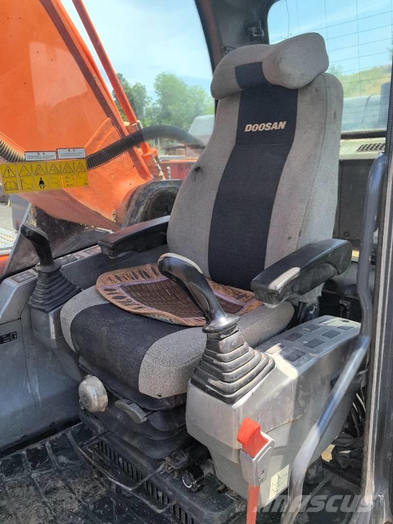 Doosan DX 340 LC-9C Pelle sur chenilles
