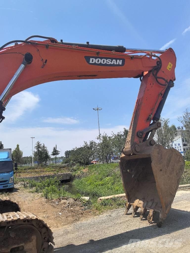 Doosan DX 340 LC-9C Pelle sur chenilles