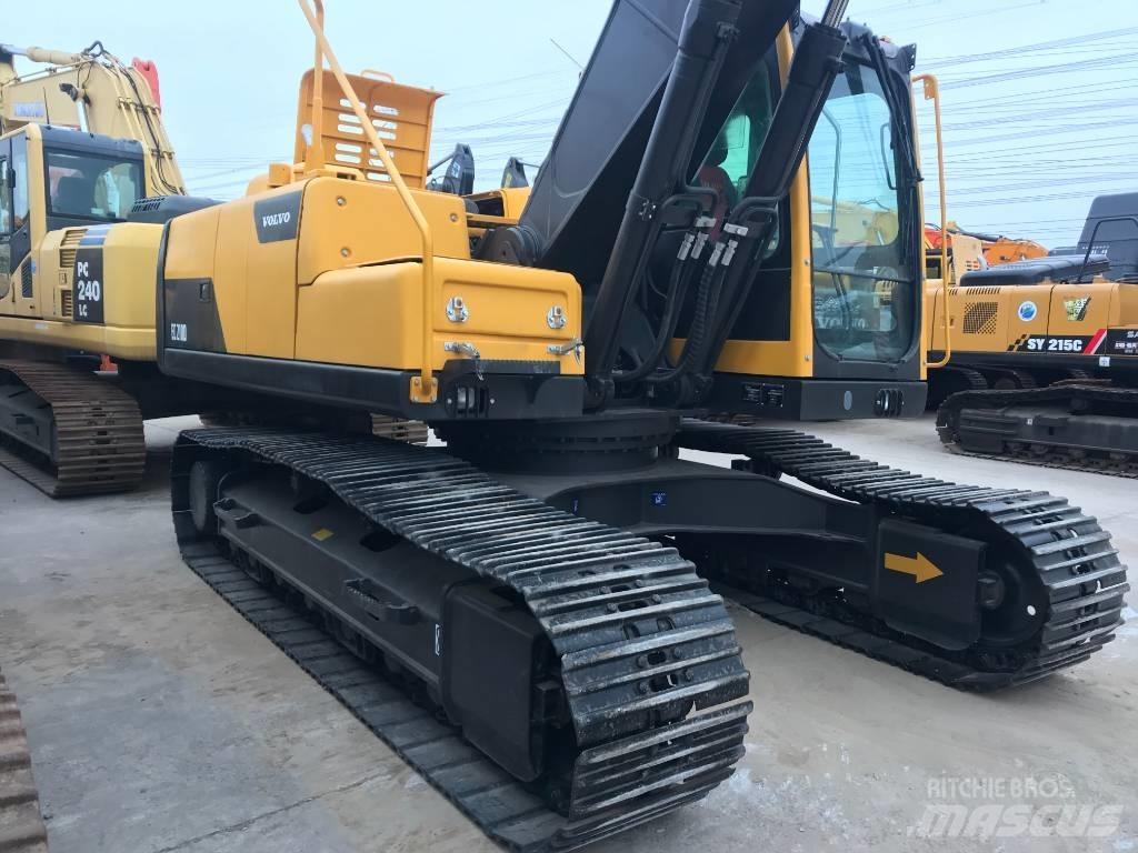 Volvo EC 210 C LD Pelle sur chenilles
