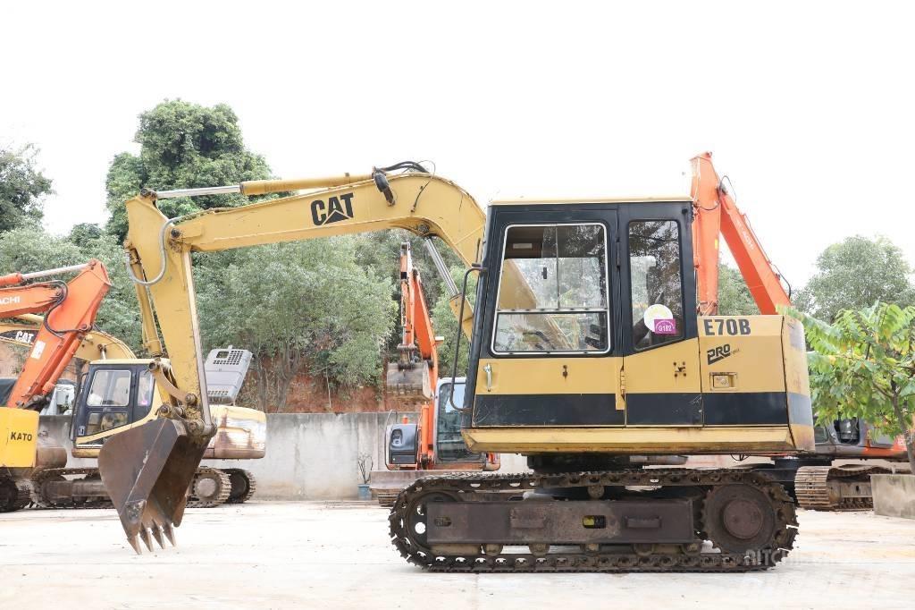 CAT E 70 B Mini pelle < 7t