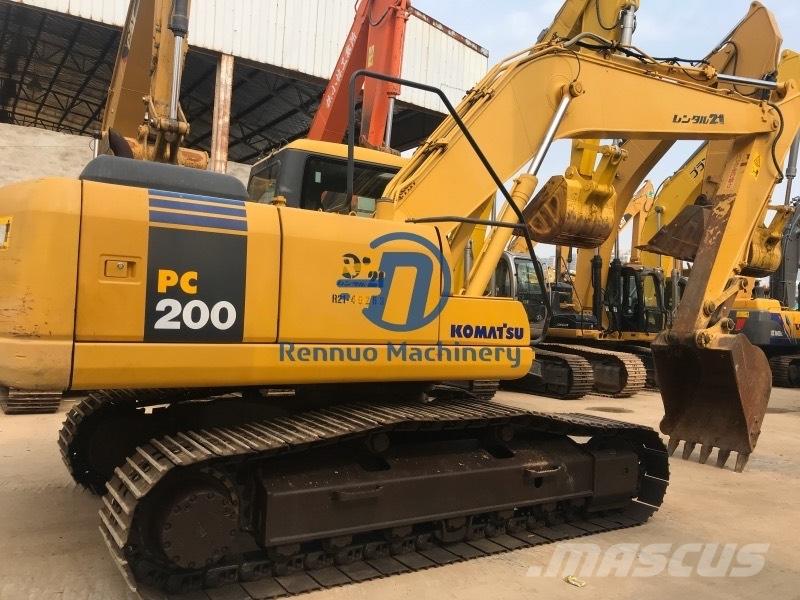 Komatsu PC200-7 Pelle sur chenilles