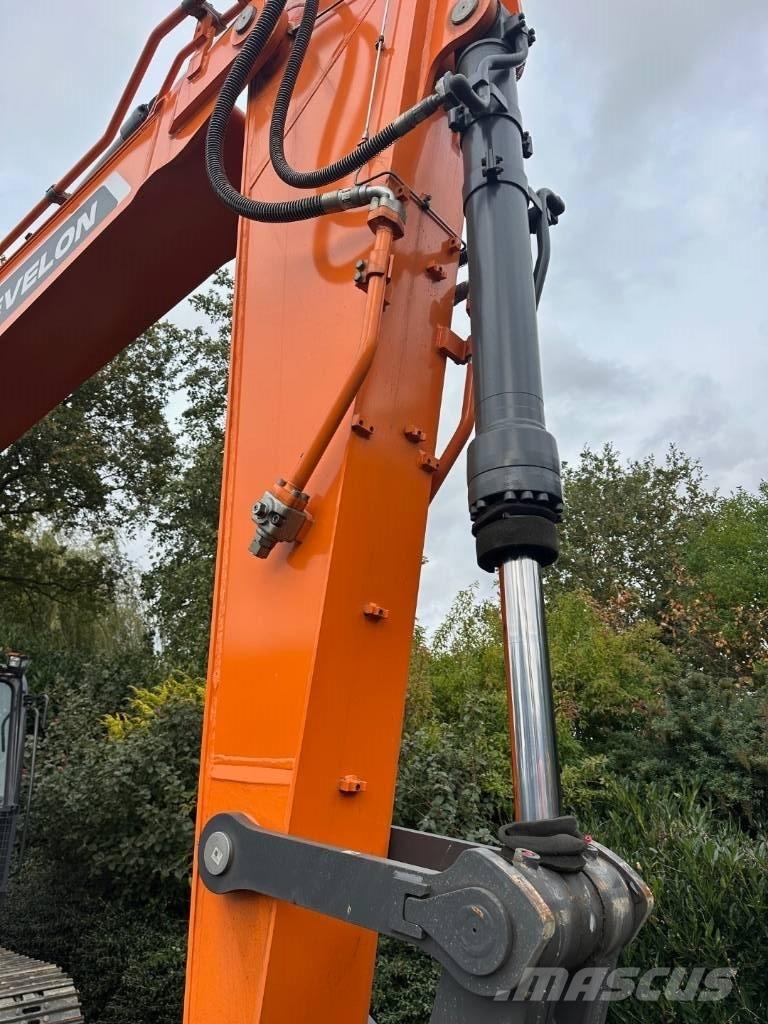 Develon DX 300 LC-7M Pelle sur chenilles