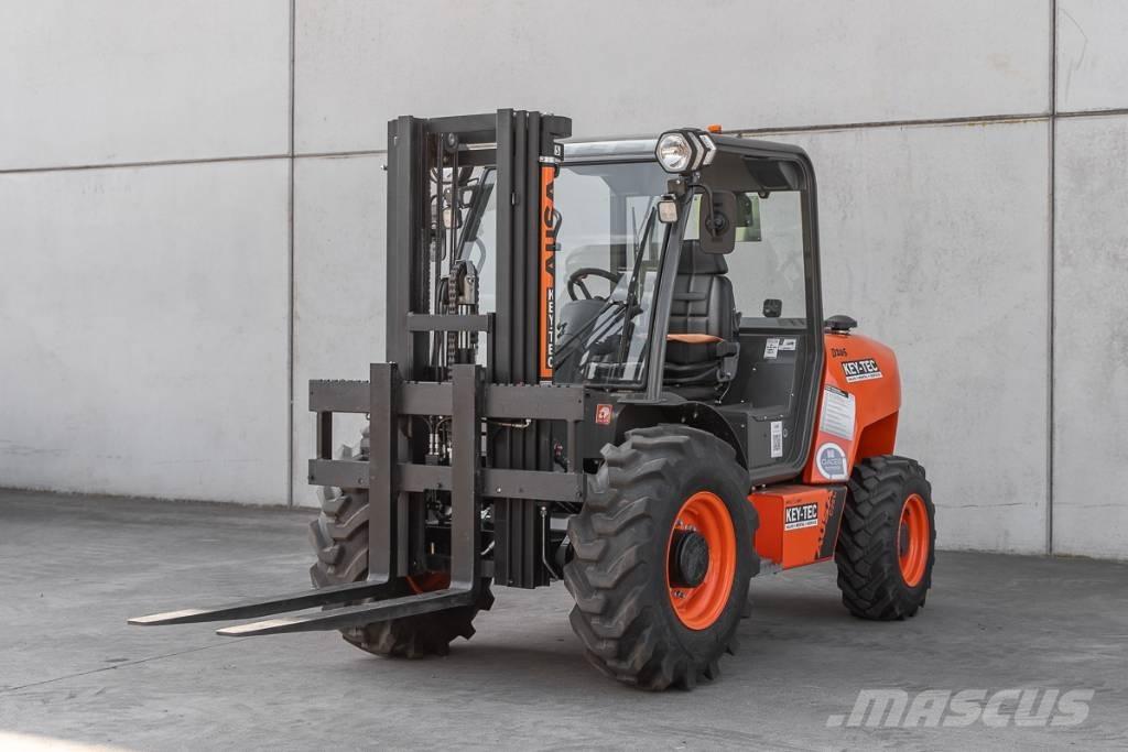 Ausa C 251 H x4 Chariots diesel