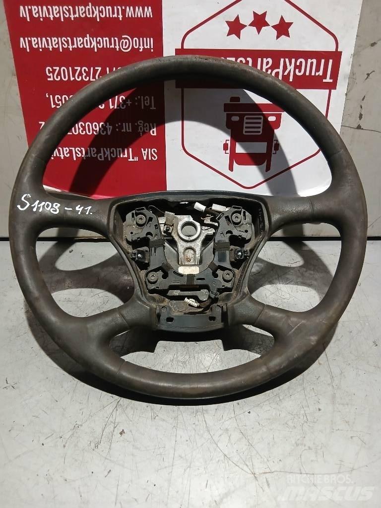 Scania R 440   1487519 Cabines