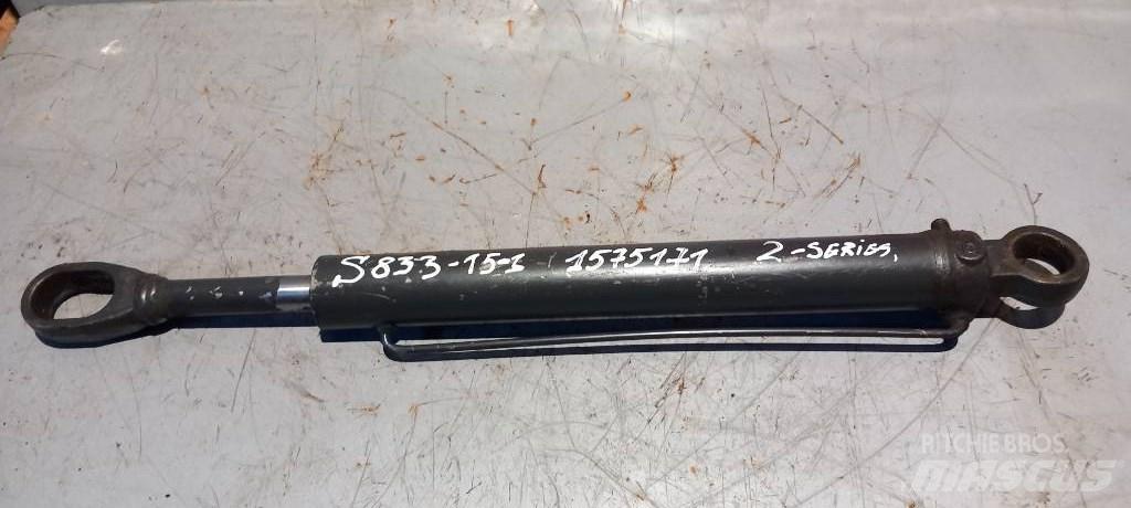 Scania 113.    1575171 Hydraulique
