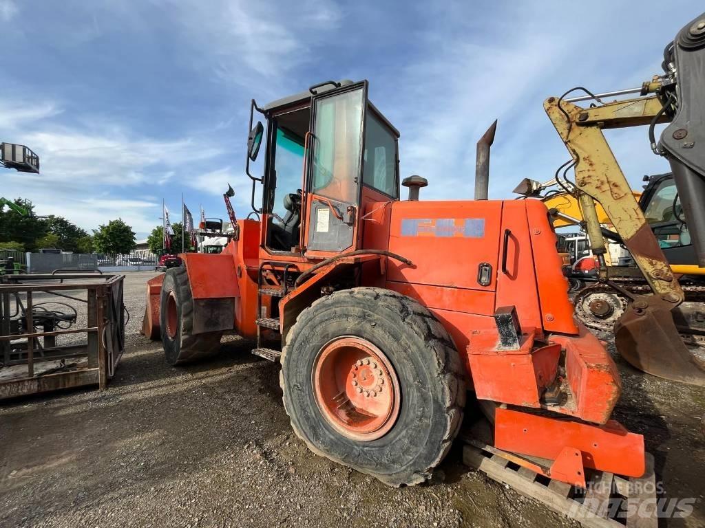 Fiat-Hitachi W 130 Chargeuse sur pneus